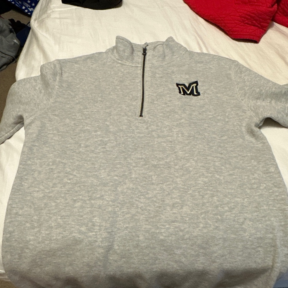 montana state bobcats grey 1/4 zip sweater L